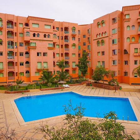 Superbe Appartement En Residence Avec Piscine Marrakesh Luaran gambar