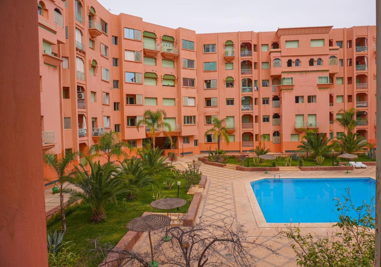 Superbe Appartement En Residence Avec Piscine Marrakesh Luaran gambar